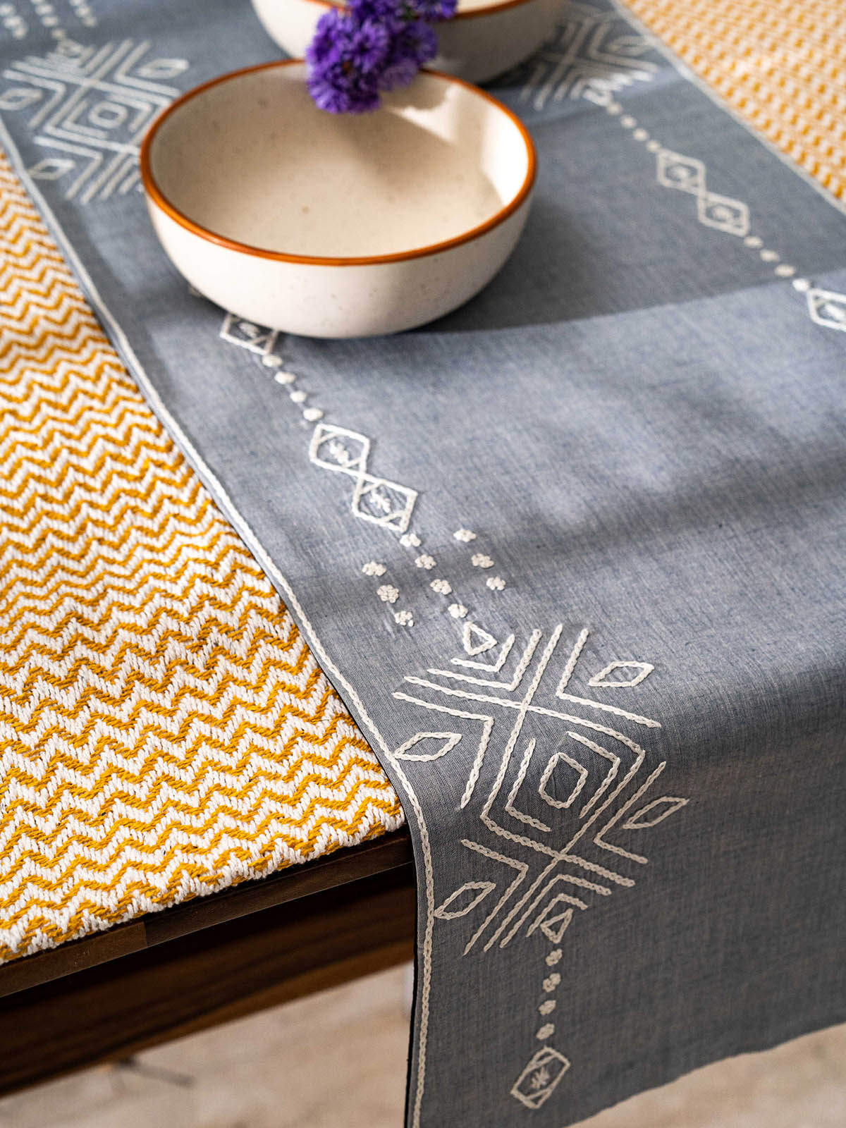 Alivio Handwoven Table Runner Grey