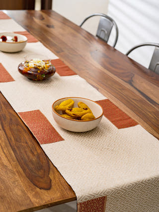 Trabajo Handwoven Table Runner Beige Veaves