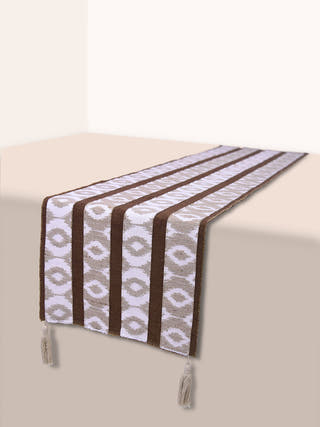 A Tale Of Two Masters Table Runner Maroon Veaves