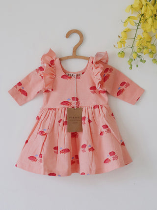 The Ruffled Dress Organic Piroei