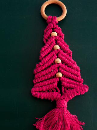 Macrame Christmas Tree Red and White DECO TALK