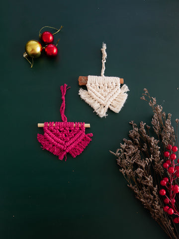 Macrame Christmas Diamond Set of 2 Red And white