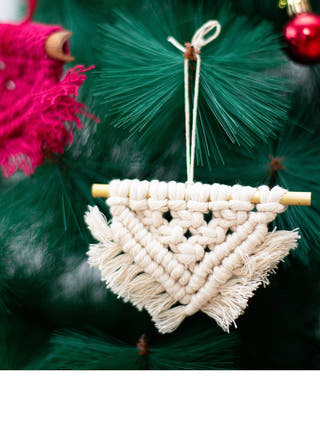 Macrame Christmas Diamond Set of 2 Red And white DECO TALK