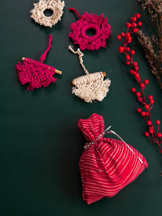 Macrame Christmas Ornaments Set of 4 Red And White DECO TALK