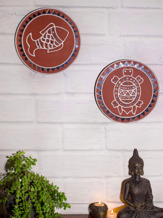 Kutch Lippan Mud Work Fish Wall Plate Terracotta Brown Deco Talk