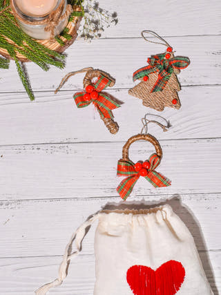 Banana Fibre Christmas Ornaments Set of 3 DECO TALK