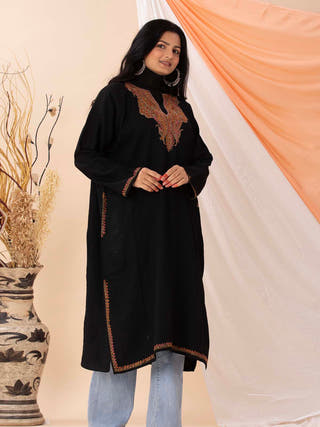 Black Woolen Sozni Embroidered Pheran