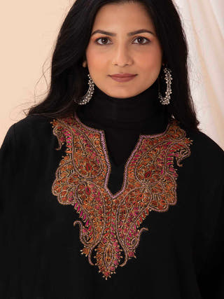 Black Woolen Sozni Embroidered Pheran