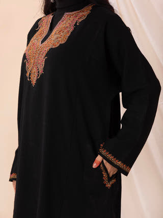 Black Woolen Sozni Embroidered Pheran
