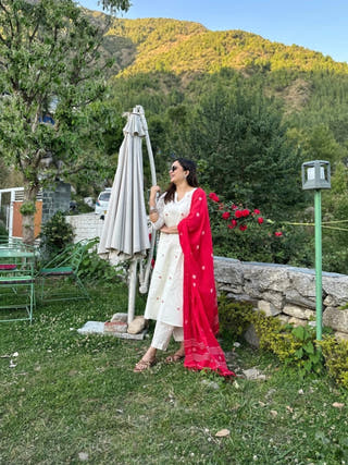 Handloom White Soft Cotton Jamdani Kurta Set With Dupatta