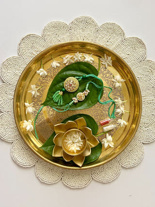 Utsav Kundan Rakhi and Lumba Set