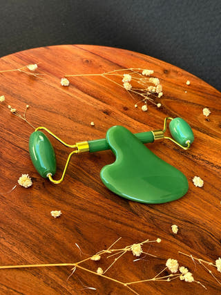 Jade Face Roller – Balance & Vitality