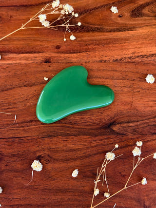 Jade Gua Sha – Vital Flow & Skin Renewal