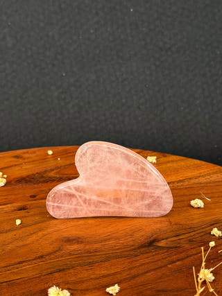 Rose Quartz Gua Sha – Radiance & Self-Love