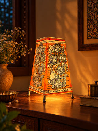 Fish And Flower Table Lamp - Yellow