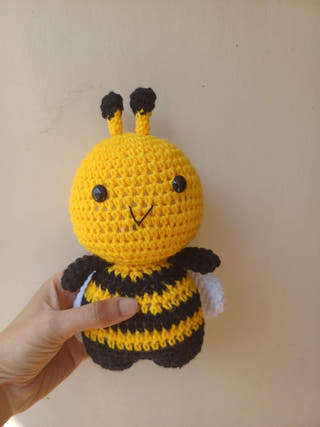 Amigurumi Bee