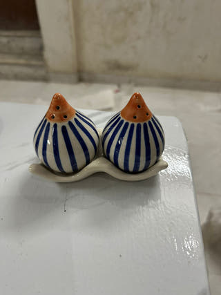 Orra Ceramic Salt & Pepper Sprinkle Set