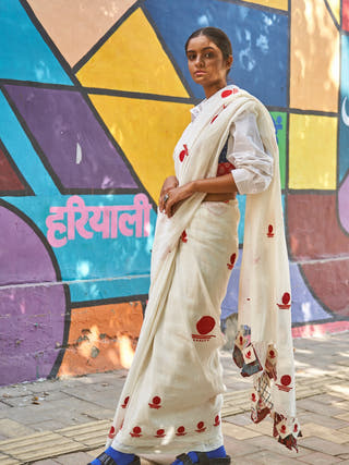 White Embroidery Bindi Linen Saree