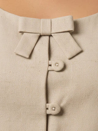 Creme Bow Top