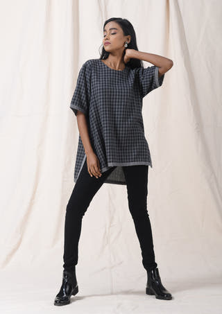 Checkered High Low Top