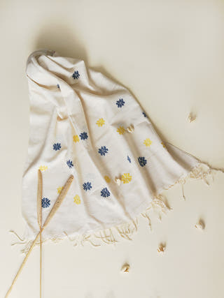 Silk Scarf With Blue And Yellow Flowers In White Arras