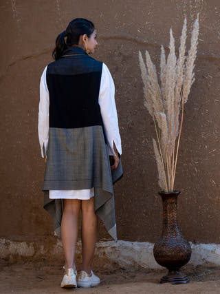 Handwoven Black Pure Merino Wool Cape