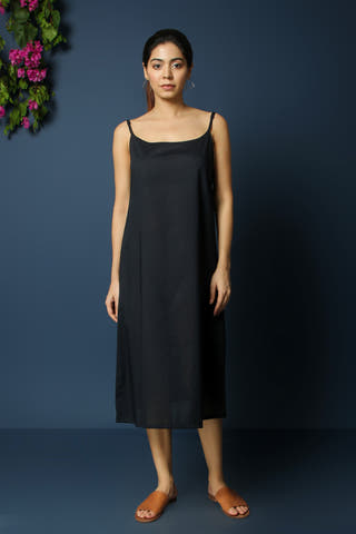 Front Knot Drape Dress