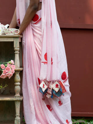 Pink Bindi Mul Saree