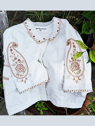 Shefali Hand Embroidered Blouse in Handwoven Cotton Muslin