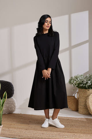 Contrast Panel Midi T-Shirt Dress