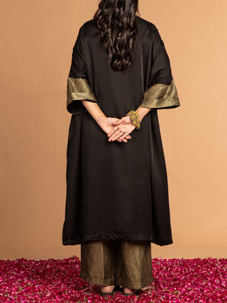 Farah Choga Vasstram