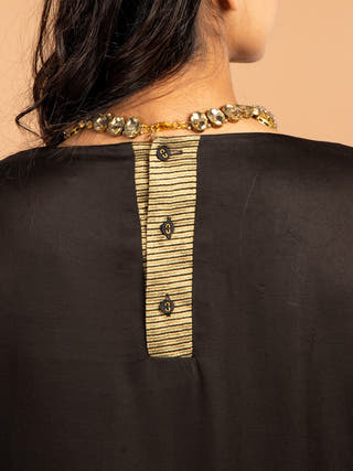 Farah Choga Vasstram