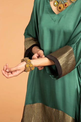 Heena Kaftan Green Vasstram