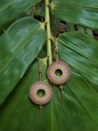 MUSKAAN Gold Dangle Disc Baka