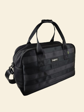 Noir 56 HR Duffle Black Jaggery