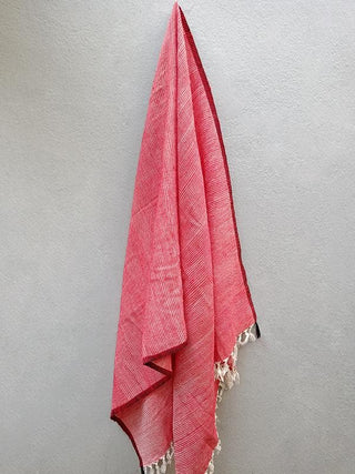 Plain Honeycomb Weave Handloom Bath Towel Red Bun.kar Bihar