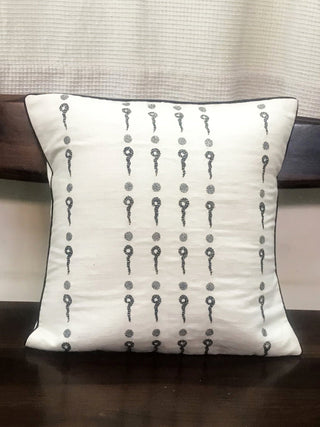 CHETNA Kora Base Handwooven Cushion Cover Off-White Bun.kar Bihar