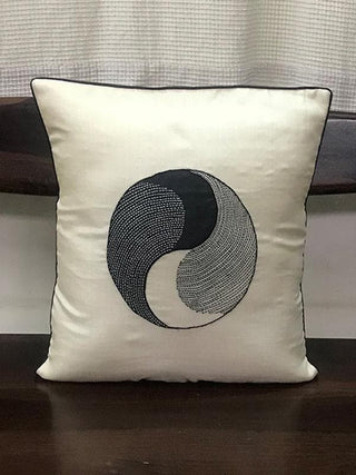 TULA Kora Base Handwooven Cushion Cover Off-White Bun.kar Bihar