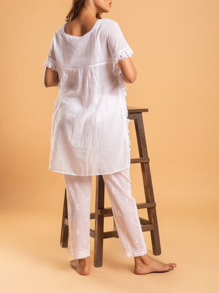 Ratri Pant White Manvi The Handmade