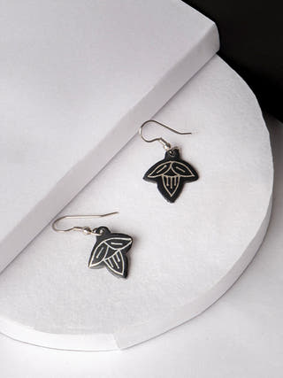 Handmade Bidri Pure Silver Inlay Dangler Whe