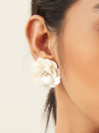 SEA SECRETS 'Floral' Mother of Pearl Stud White Whe