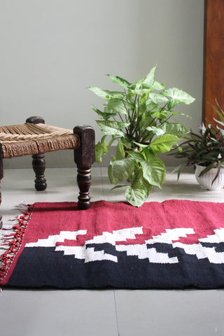 Red Black Ladder Square Mat The Mango Tree