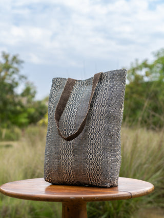 Heera Hand-Woven Tote Bag One 'O' Eight Knots