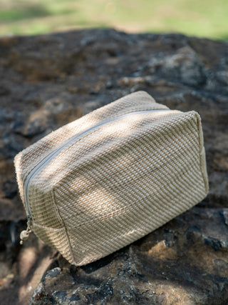 Veni Hand-Woven  Wide Pouch One 'O' Eight Knots