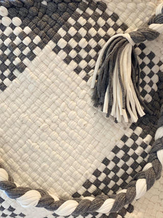 Shoulder Bag Grey and White P1000