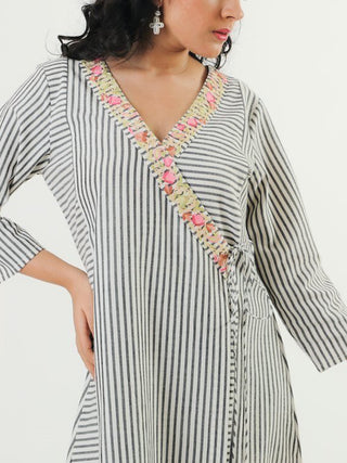 GULNAR Hand Embroidered Striped Tunic Black and White Rangsutra