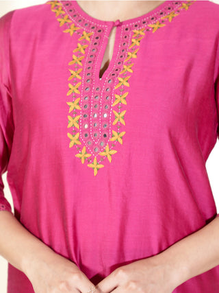 TARA Hand Embroidered Kurta Pink Rangsutra