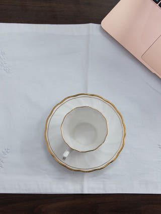 White Linen table mat Samuday Crafts