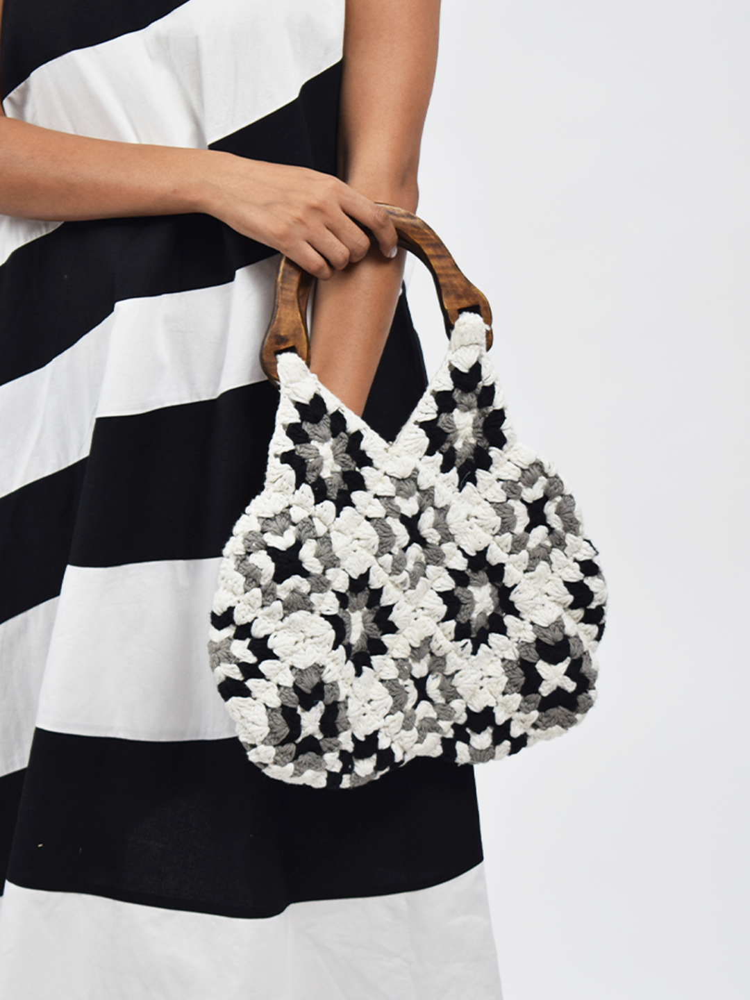 Hobo flourish leather shoulder bag shop