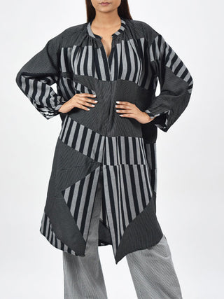 B/W TRIANGLE PATTERN TUNIC Sonica Sarna